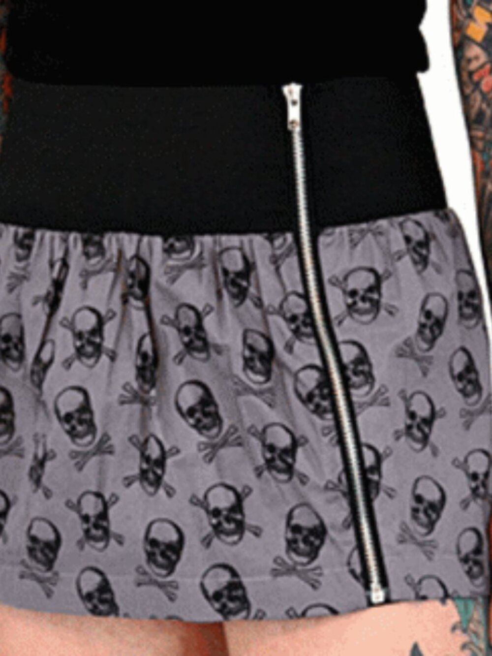 I Want Yer Skull Skirt - Size Med - Gray Skull Pattern Sourpuss Clothing NWT